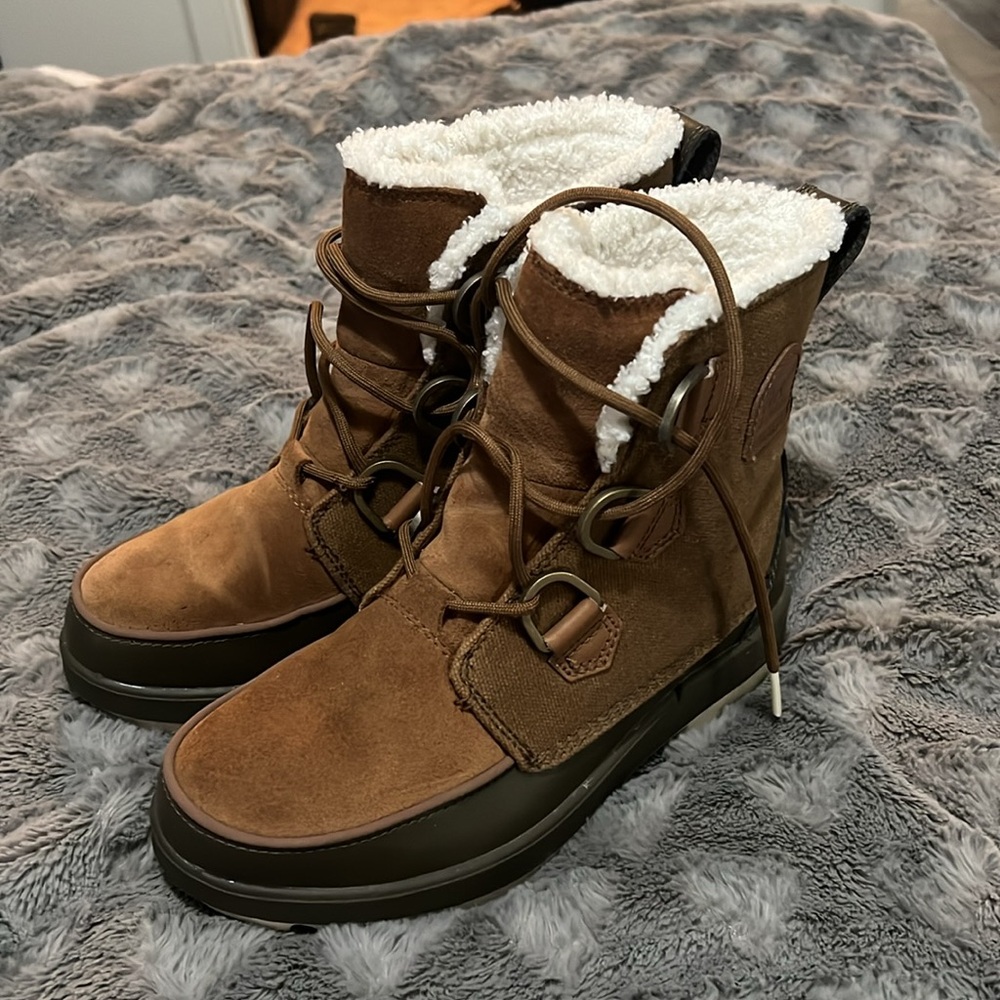 Sorel Waterproof Boots - Picture 4 of 4